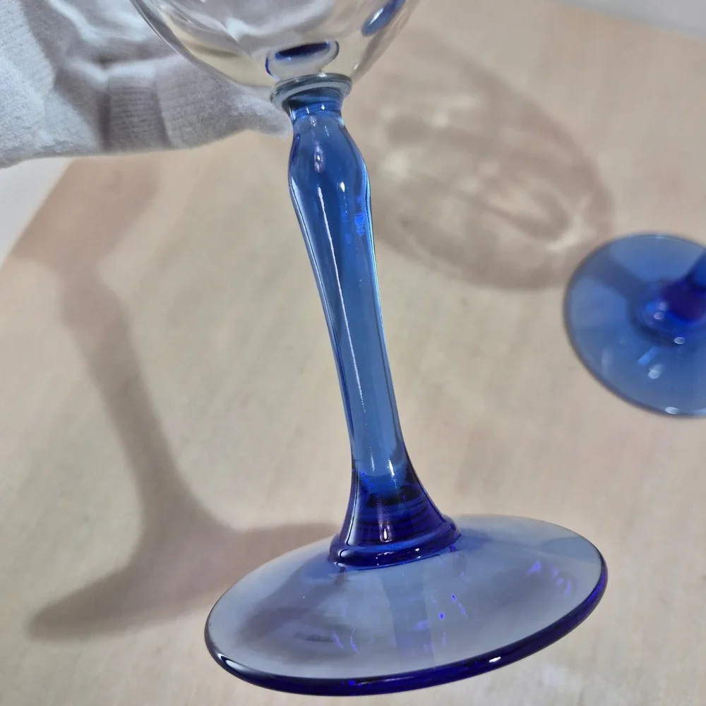 Set of 2‎ Crystal Wine Glasses Blue Stem Swirl Bowl Gold Rim